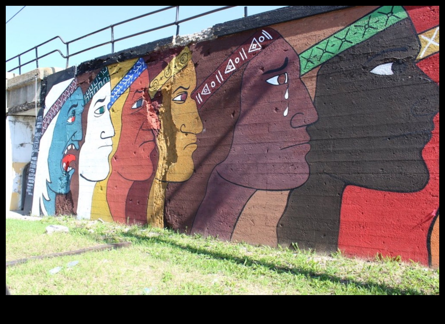 Δημόσια Τέχνη Φαινόμενα: Γλυπτά, Τοιχογραφίες και Εγκαταστάσεις