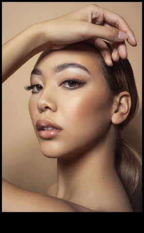 Είναι η ρουτίνα βραδινού μακιγιάζ σας θαυμάσια 7 βασικά βήματα για λαμπερή ομορφιά