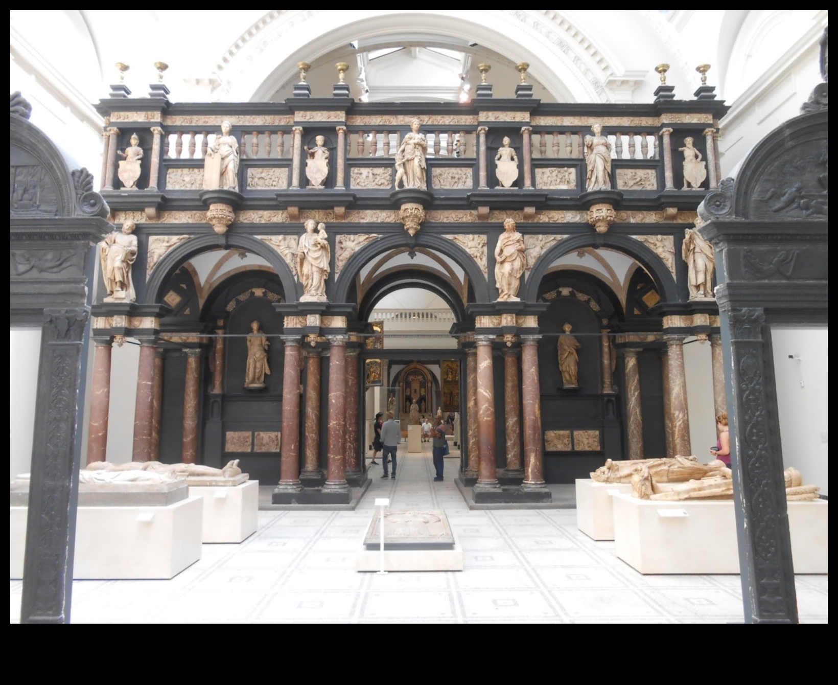 Rood Screen Radiance: Artistic Embellishments in Gothic Screens