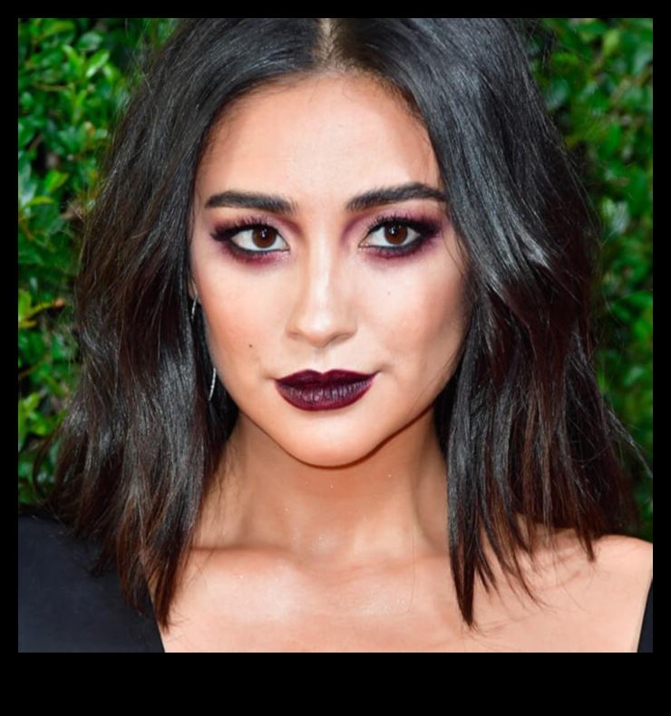 Το Glam Meets Grunge: Εκρηκτικές ανατροπές στα κλασικά στυλ μακιγιάζ για πάρτι