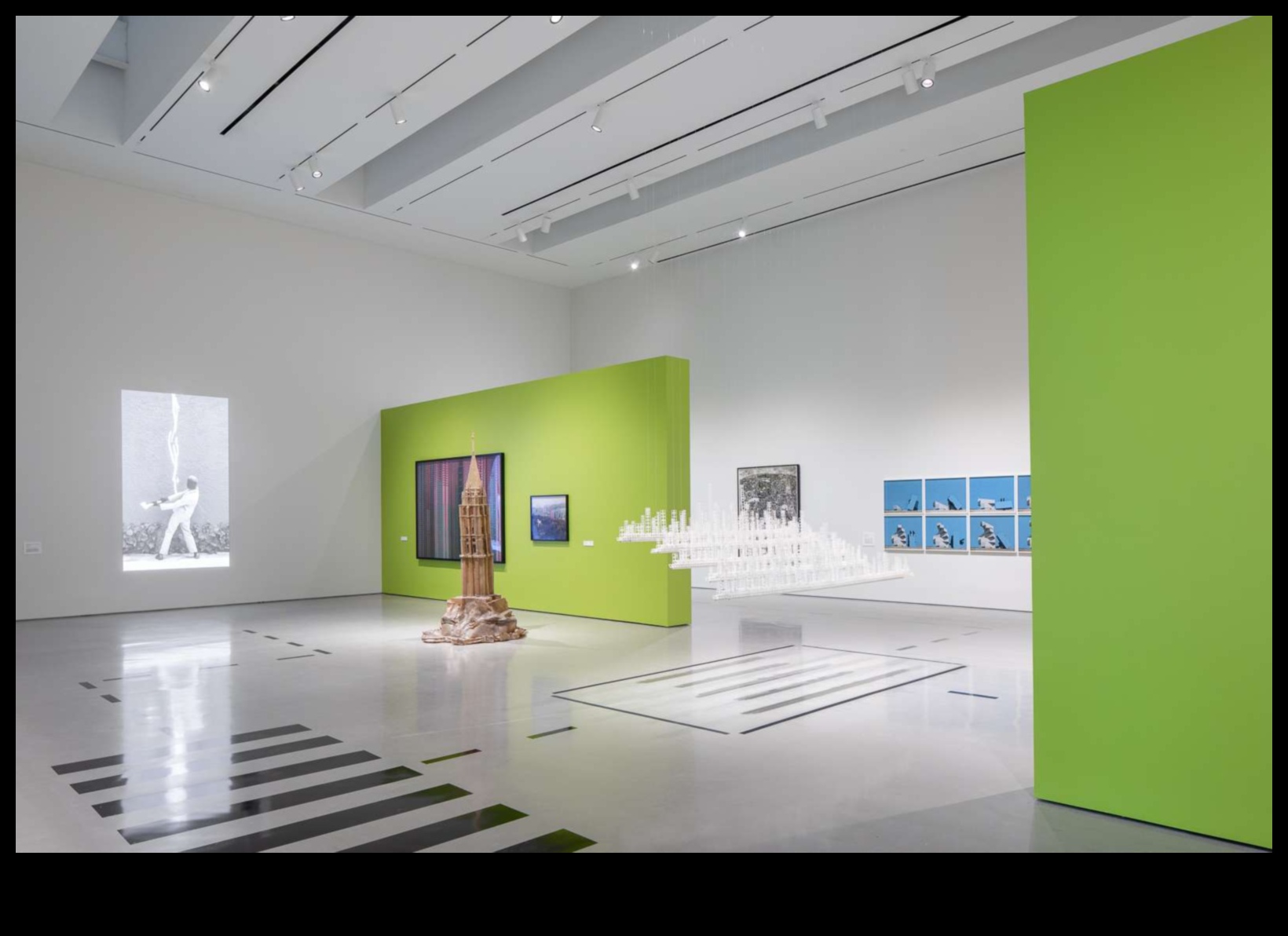 Urban Impressions: Sketching the Atmosphere of City Life