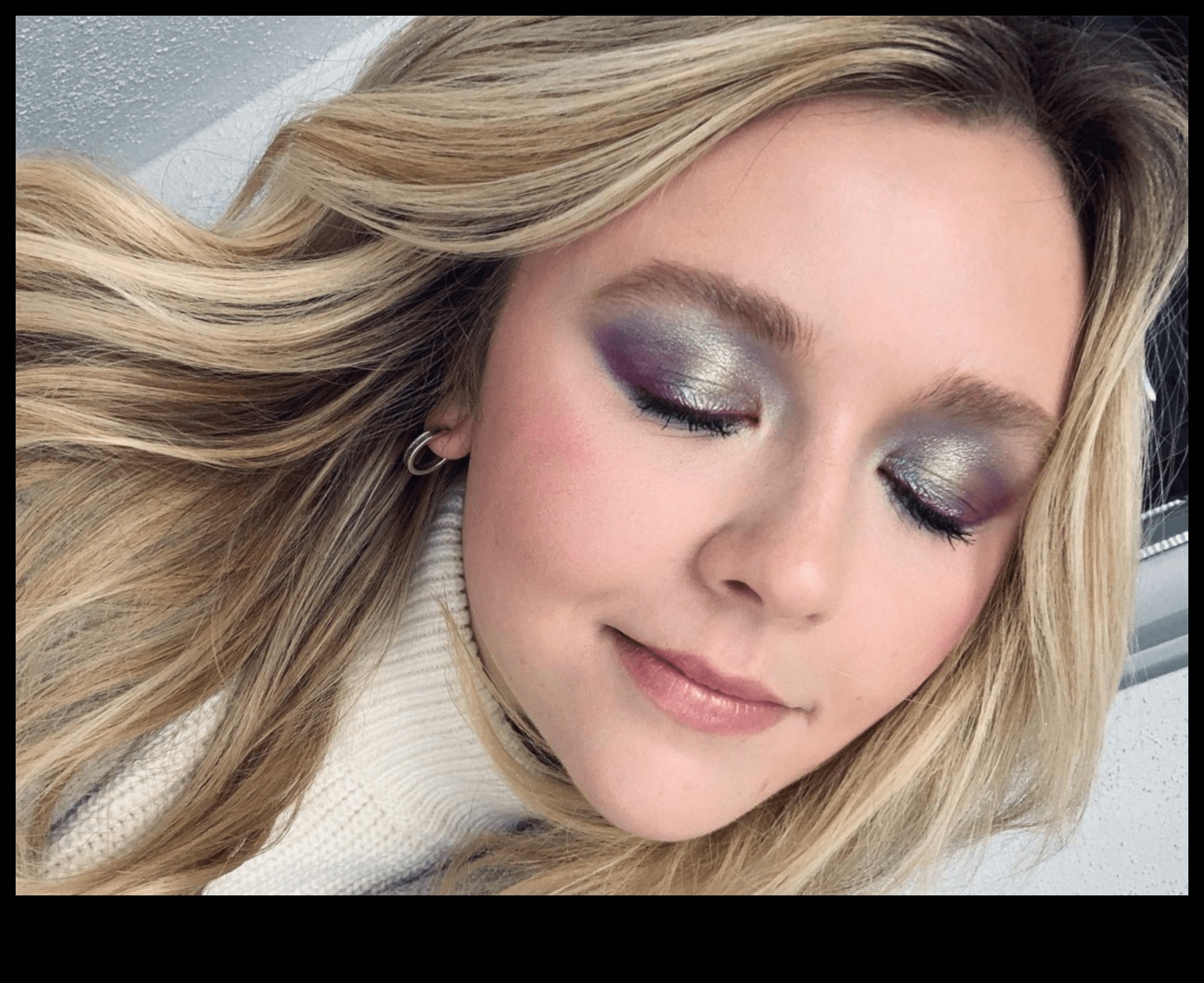 Εργαλεία μακιγιάζ για μάτια με κουκούλα: Τεχνικές για να ενισχύσετε τα μοναδικά σας χαρακτηριστικά