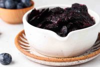 How to Make and Store Dehydrated Blueberries for Snacks