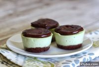 Gluten-Free Vegan Mint Chocolate Mini Cheesecakes