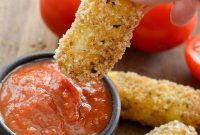 Crispy Gluten-Free Mozzarella Sticks: Perfect Party Appetizer