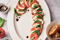 31 Festive Christmas Party Foods to Brighten Your Holiday Table