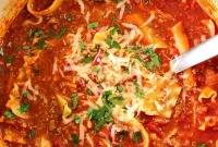 Hearty Lasagna Soup Recipe for Cozy Weeknight Dinners