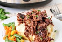 Slow Cooker Beef Manhattan Casserole Recipe for Comforting Dinners