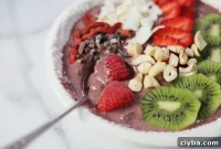 Antioxidant Berry Smoothie Bowl Recipe for Breakfast & Snack