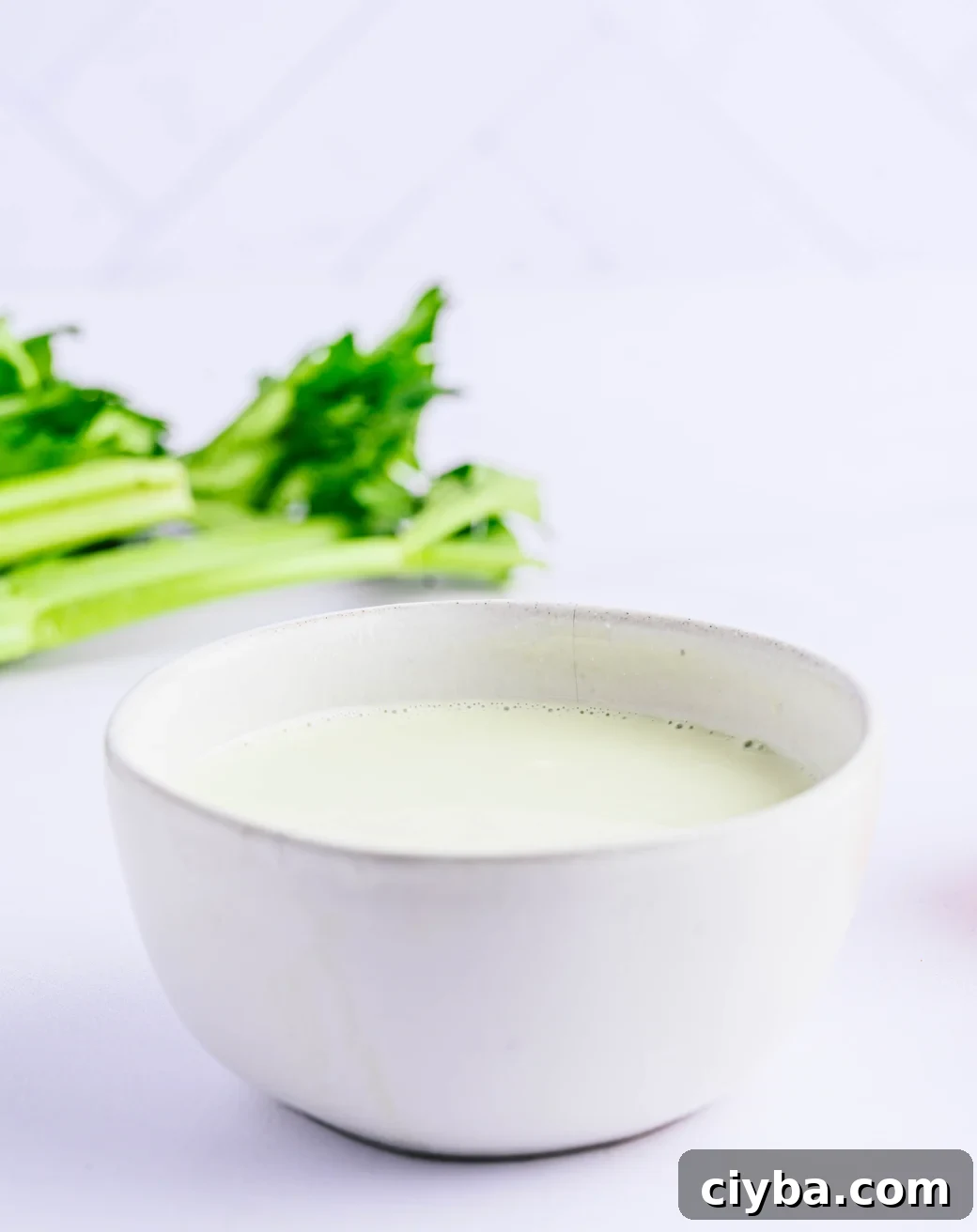 Revitalize Hair with a Homemade Celery Mask for Shine and Growth 6 bowl of celery hair mask