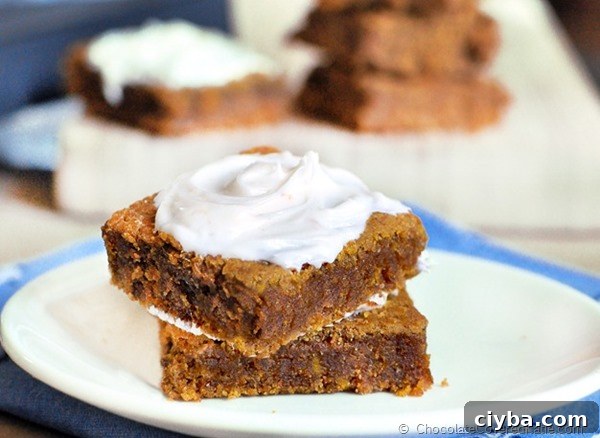 Pumpkin cream cheese bars