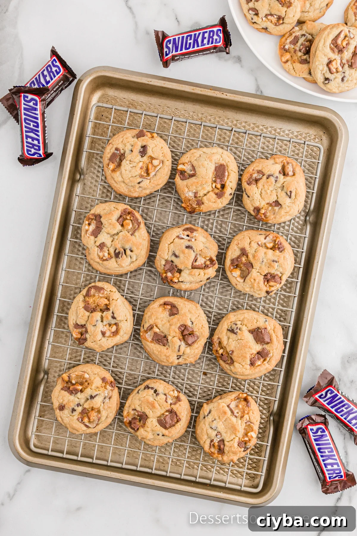 Cookies on a wire rack.