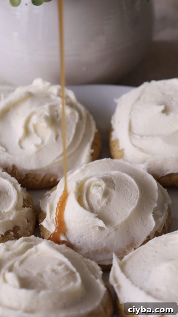 Salted caramel cheesecake cookies 4