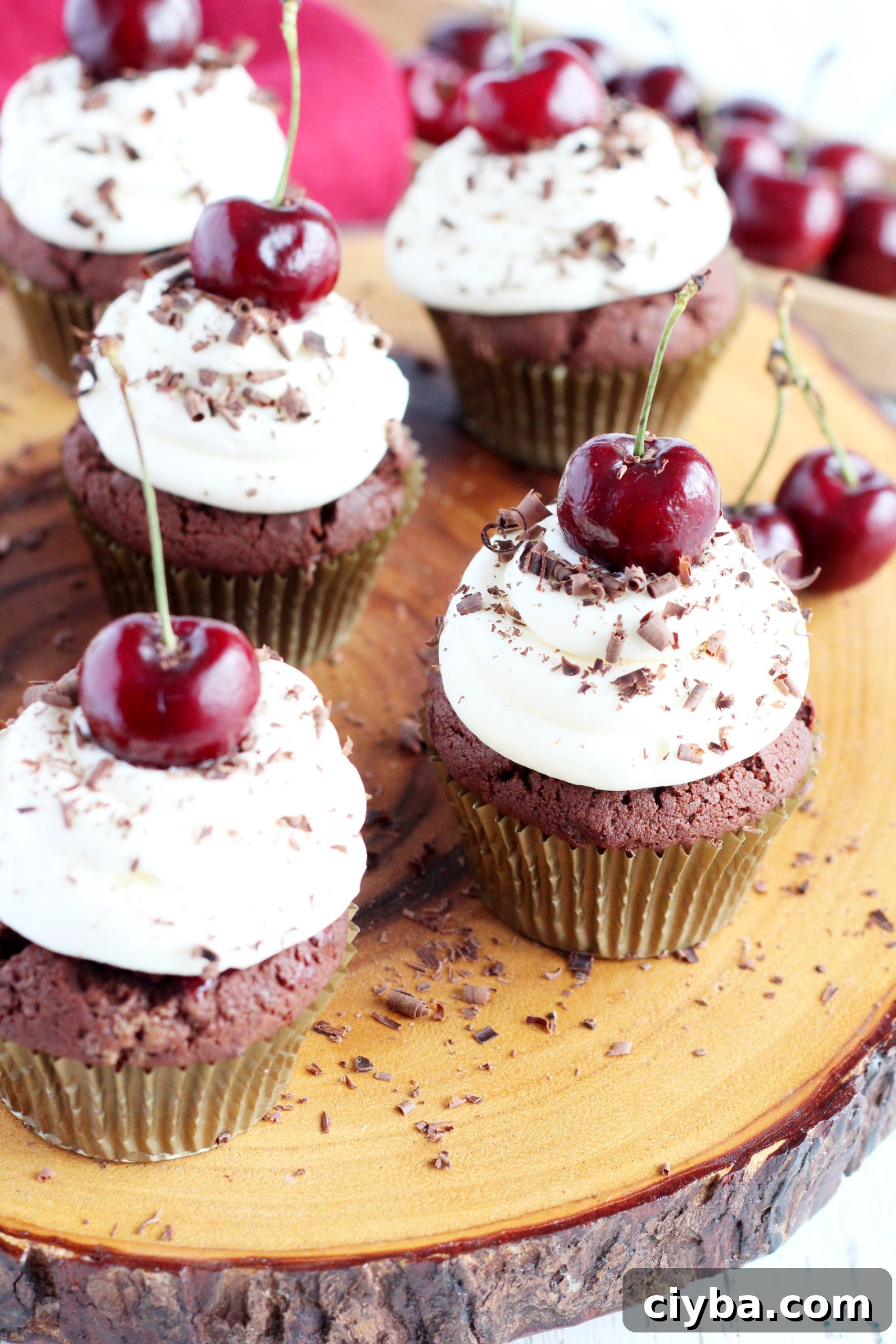 cupcakes with cherries