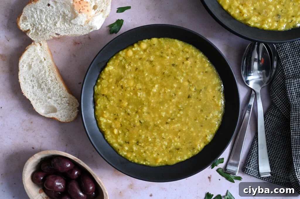 Mason jar split pea soup with rice