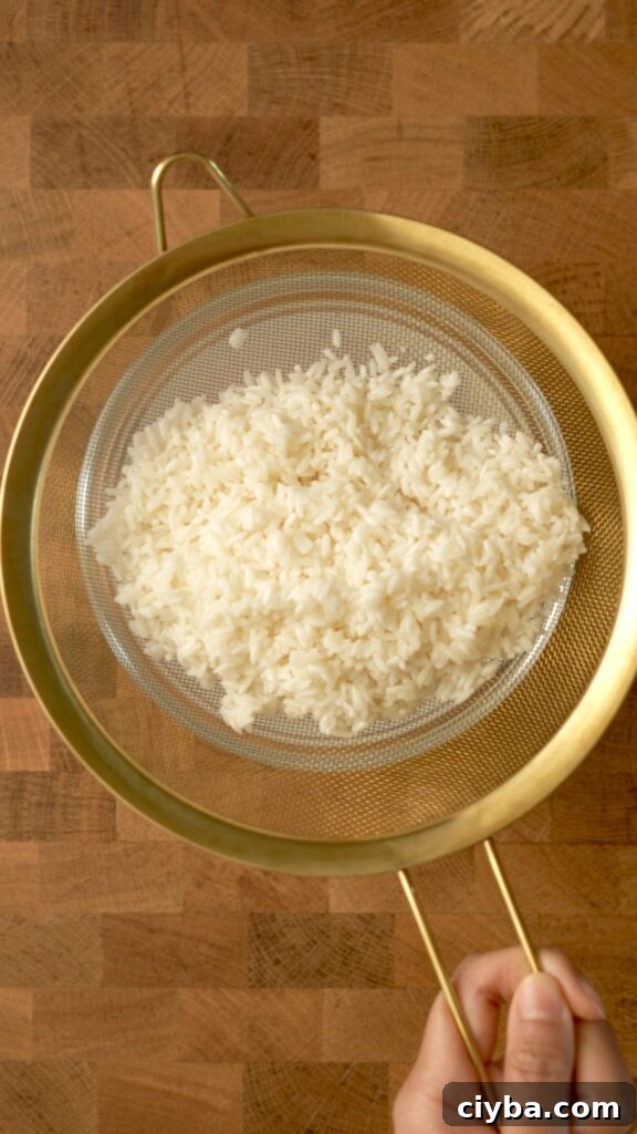 strain the soaked glutinous rice