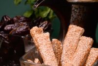 Meni-Meniyong: Malian Sesame Honey Sticks Recipe