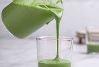 Creamy Spinach and Banana Smoothie for Morning Energy