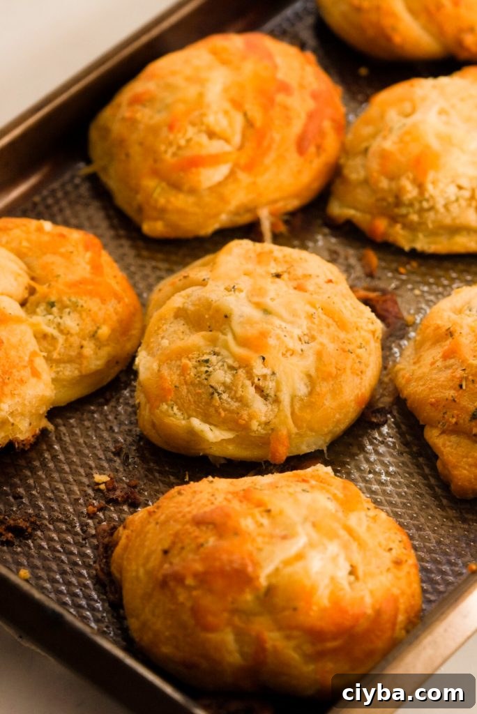 baked crescent roll garlic knots