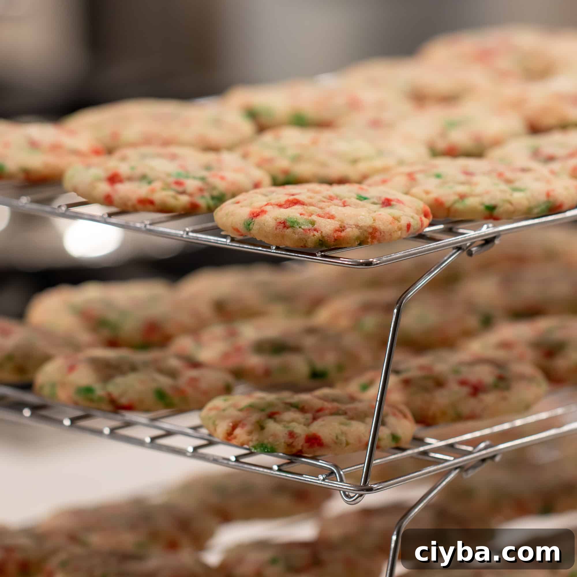 Delicious chewy cookies with the minty flavour of candy canes. Perfect cookie for the Christmas holiday season!