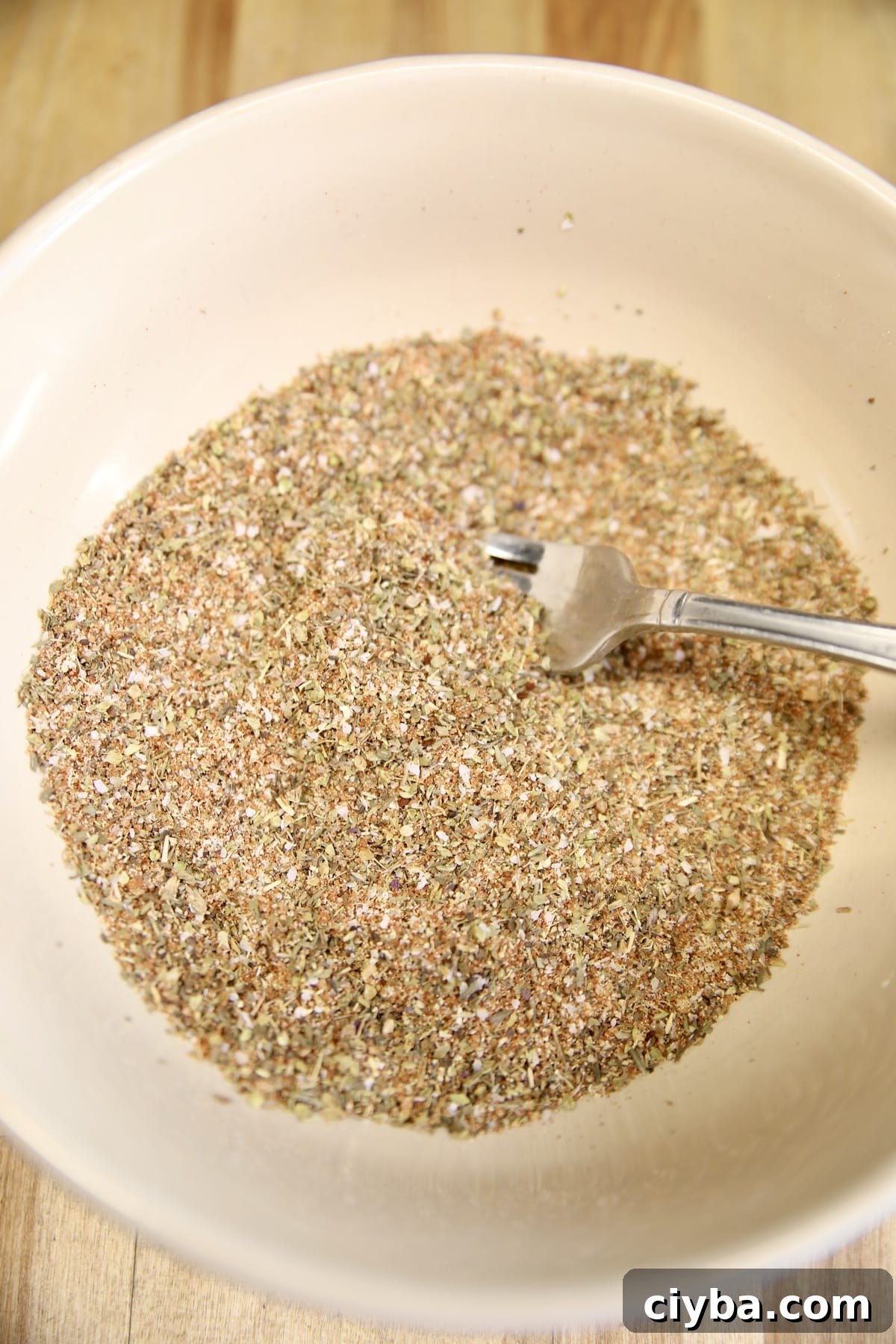Bowl of Italian spice rub.