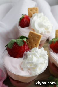 Strawberry Pudding Parfaits